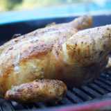 cola hähnchen mit Red Bull Cola Marinade glasiert. Dieses Hähnchen gelingt auf dem Grill oder im Backofen. von Thomas Sixt