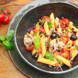 Thunfisch Pasta mit Tomaten